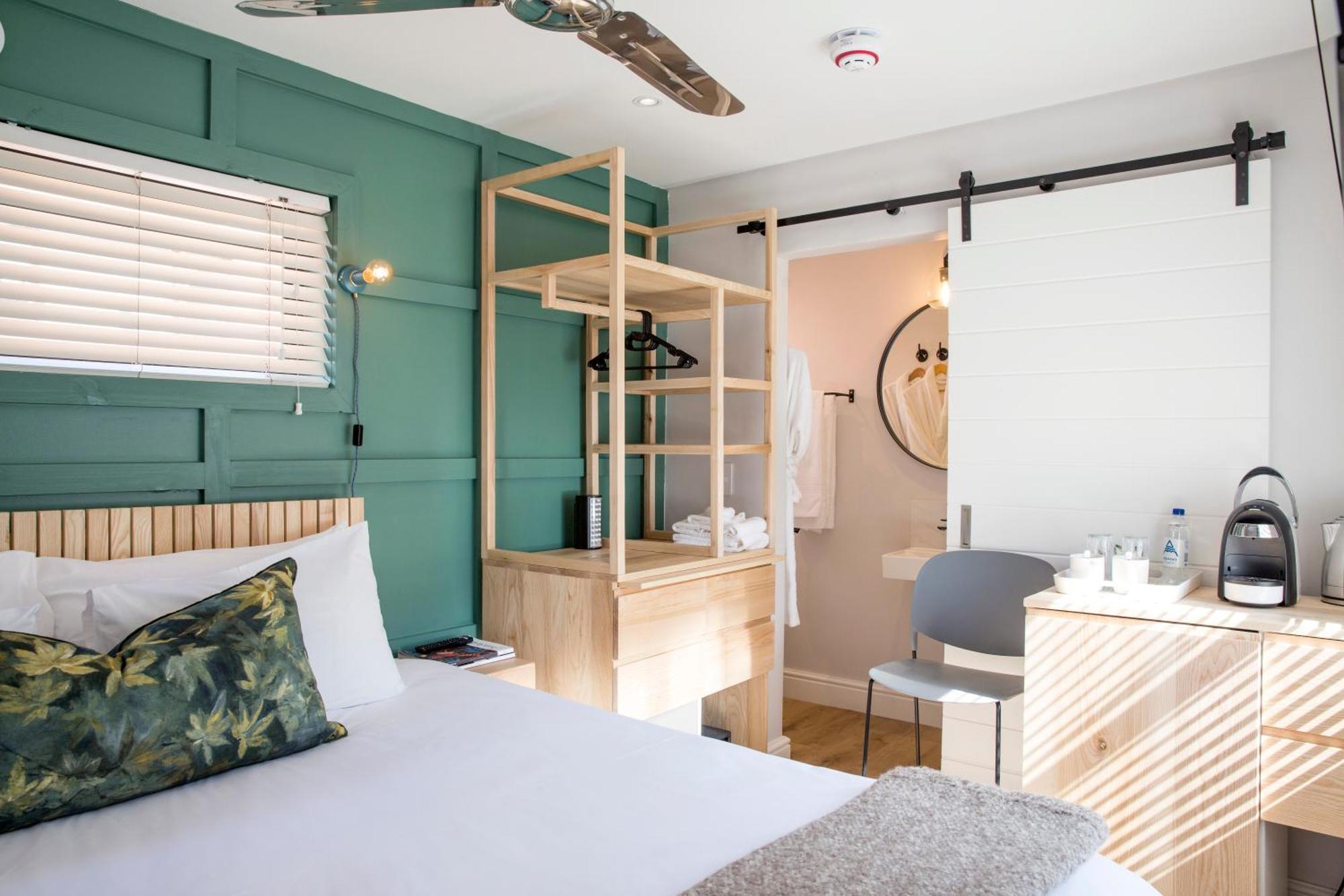 Antrim Boutique By Totalstay Hotel